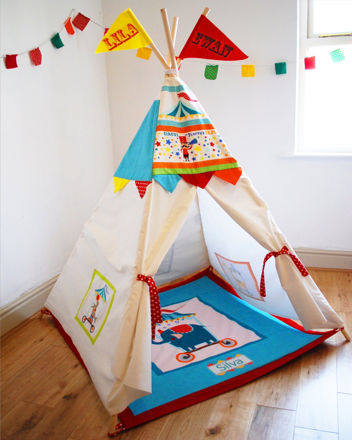 Circus play teepee children's bedroom beach garden