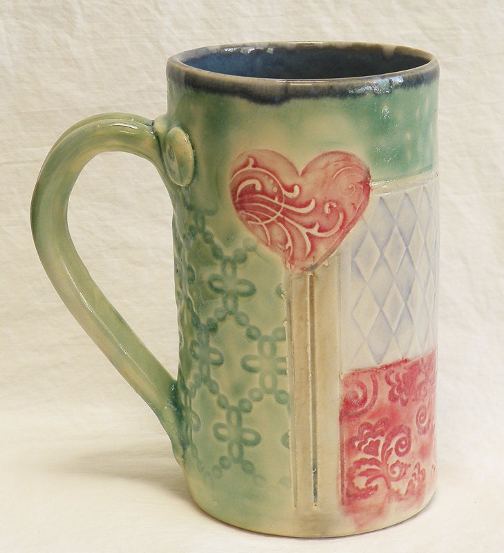 Stoneware 16oz patchwork and heart coffee mug 16B079