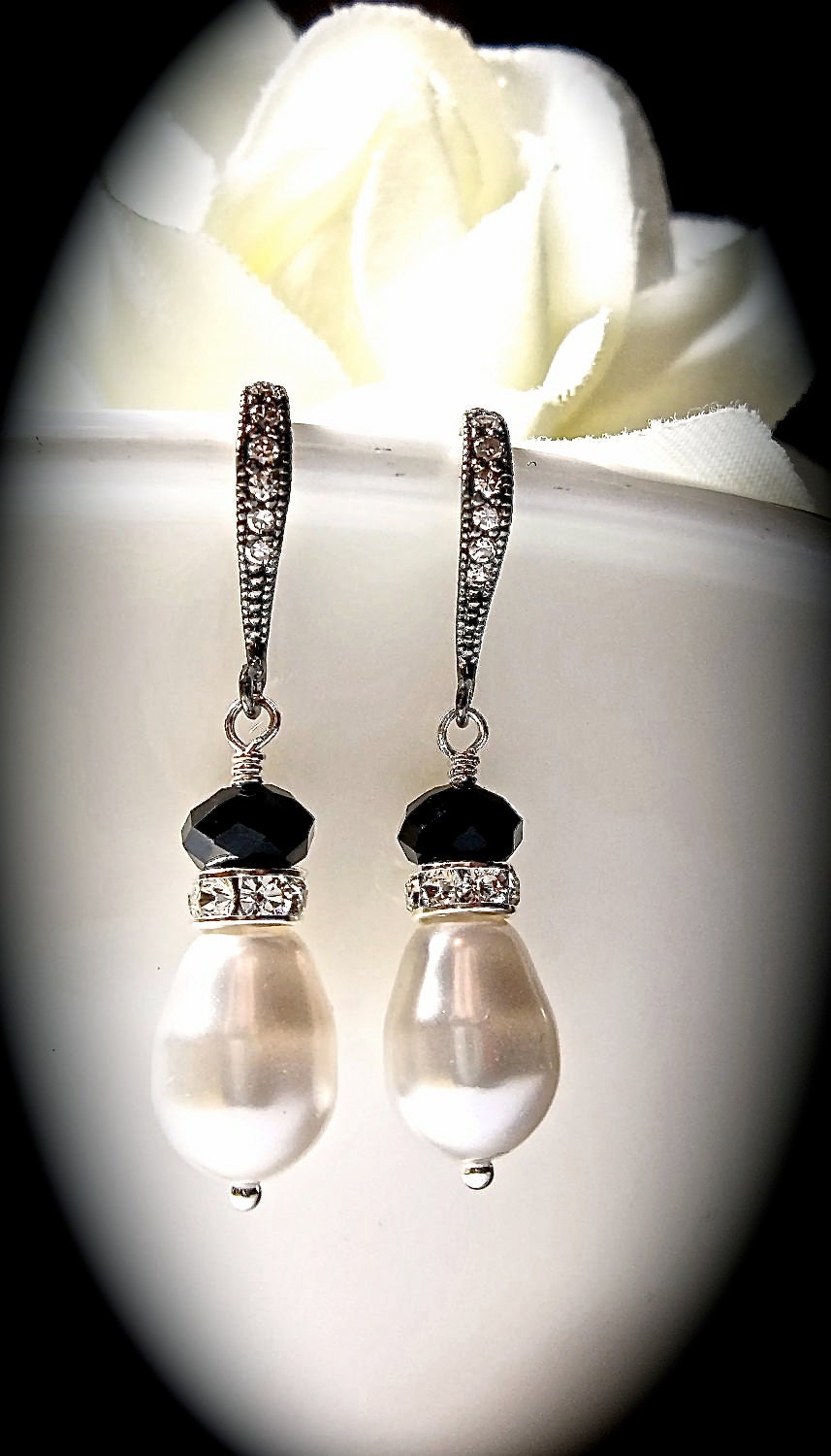 Pearl necklace and earring set - Stunning Black Tie Pearl set - Sterling Silver - Dramatic and VERY Sharp - Bridal jewelry -