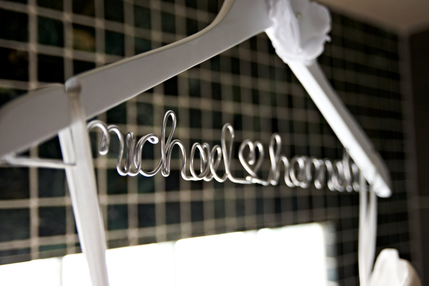 Bridal Hanger in white - personalized featuring bride & groom - Handmade Flower