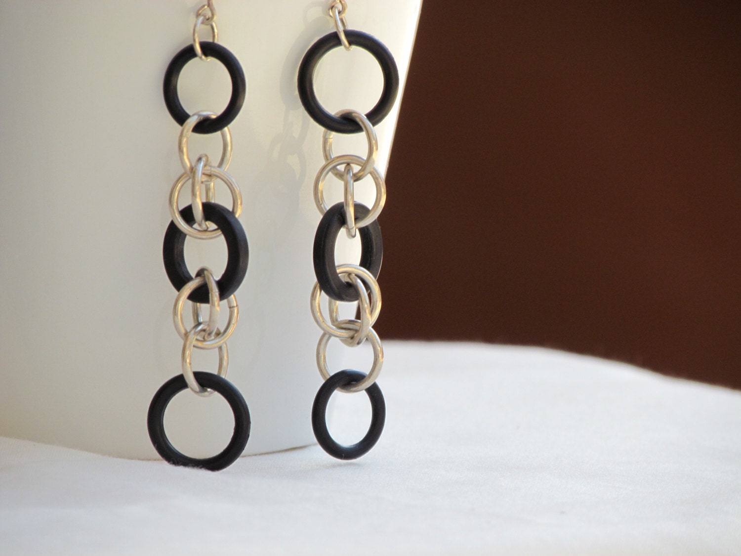 Sterling Silver Chainmaille Long Earring, Modern Industrial Punk Fashion Jewelry, Chunky Chain O Ring Links, Contemporary Boho Style