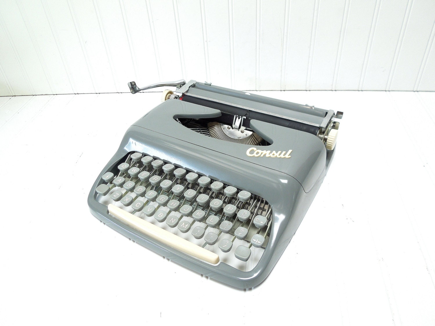Vintage Typewriter Gray Consul Model 31 Manual Portable Typewriter