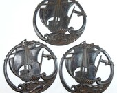 Rusty Black Patina Brass Pirate Ships, 57x56mm, Made in the USA, B'sue, Item03519