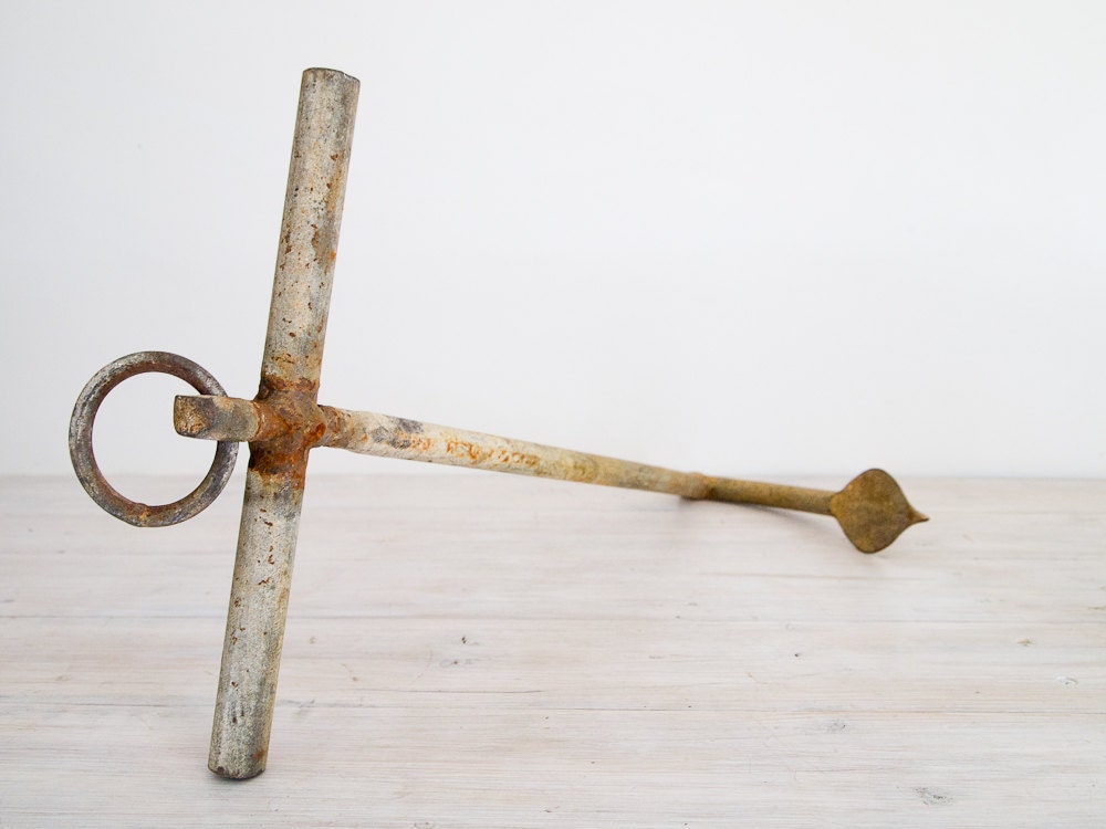 vintage industrial chippy white anchor