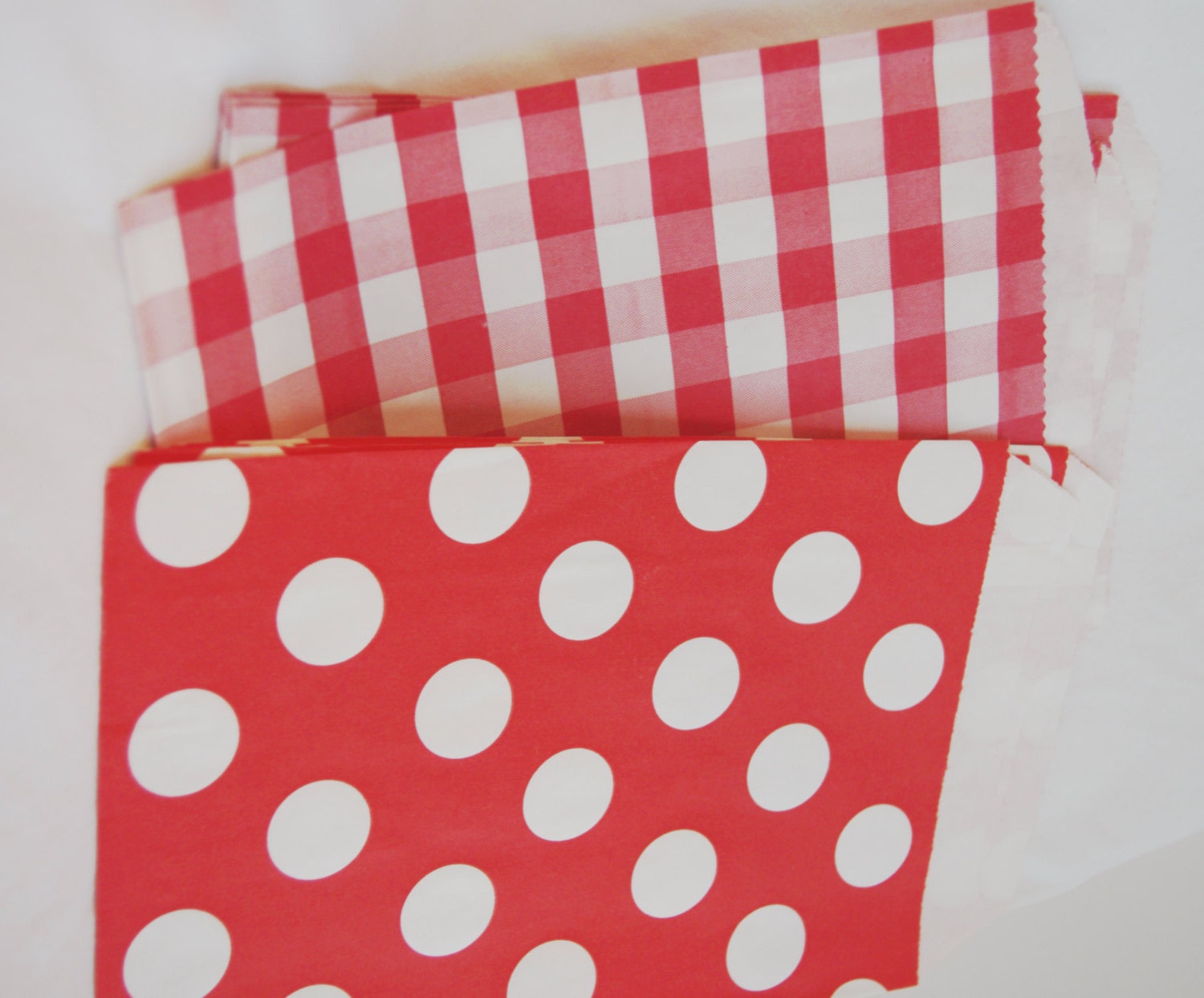 GiNGHaM and Polka dot FaVoR BaGs--REd--party favors--gifts--farm parties--picnics---weddings--showers--24ct Il_170x135