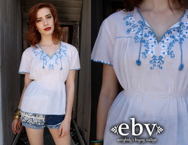Vintage 70s White Mexican Embroidered Hippie Boho Top XS S