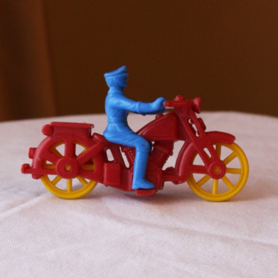 Renwal Motorcycle No. 189 with Rider 1950s