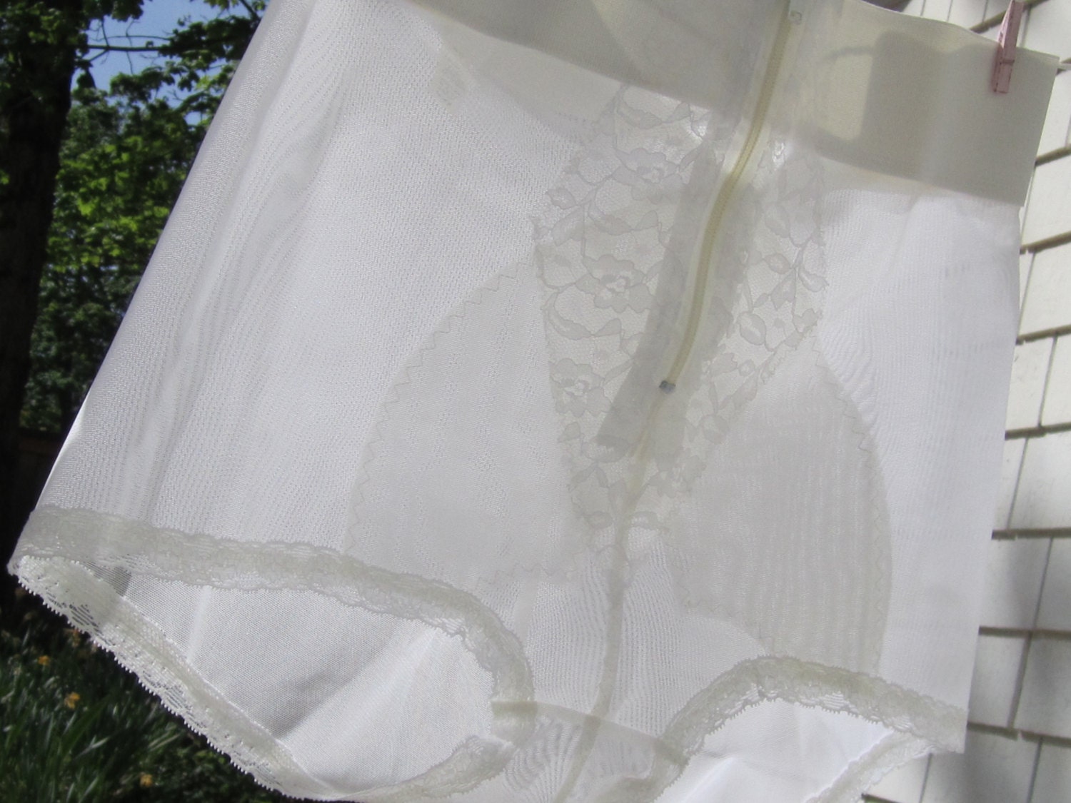 Vintage Girdle High Waist NOS size 32 100% nylon 60s Panty style girdle