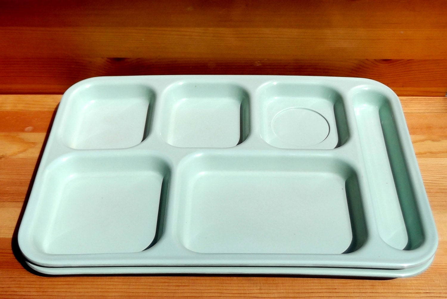 Set of 2 vintage mint green Dallas Ware melamine lunch trays