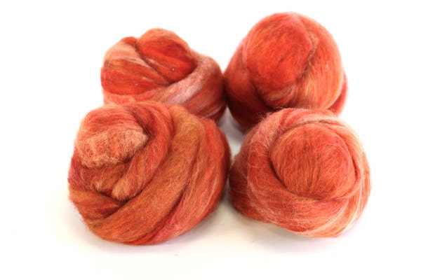 Hand Dyed Kainuu Grey Finnsheep Wool, red and orange mix, carded batts, 140 g, 4.9 oz
