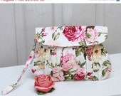 SALE - Clutch  - Spring/summer pink and white floral clutch purse, shabby chic roses wristlet