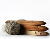 Set of 3  french vintage weaving WOODEN SHUTTLE Looms in differend colors of wood
