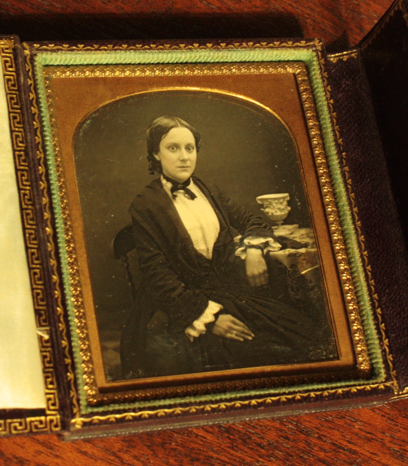 Superb Daguerreotype Late 1840s Beautiful Presentation