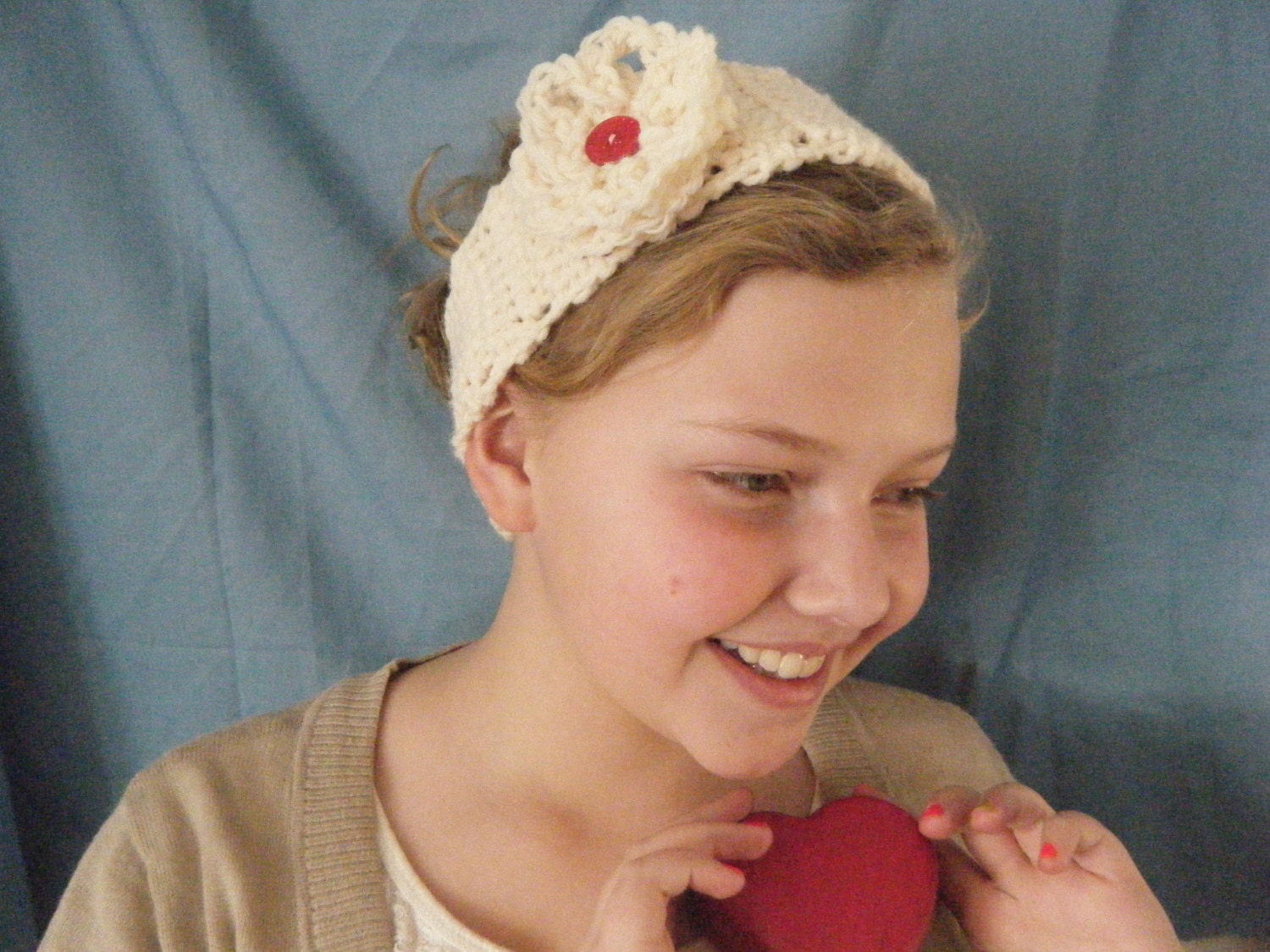 Crochet headband, cream with flower