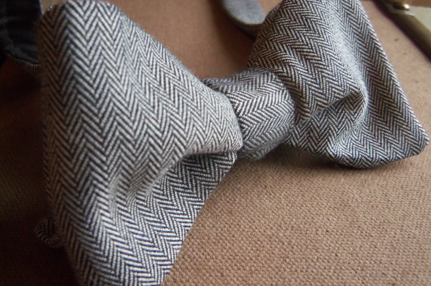 Big Shot - Mens/Boys Adjustable Self-Tie Bow Tie in Grey Harringbone Print