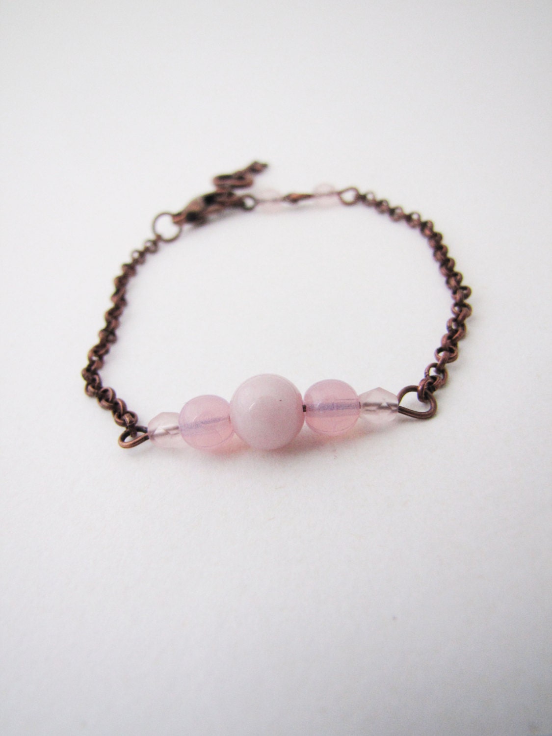 Pastel minimalist  bracelet. Minimal fashion. Minimalistic jewelry. Pastel pink - Nuann