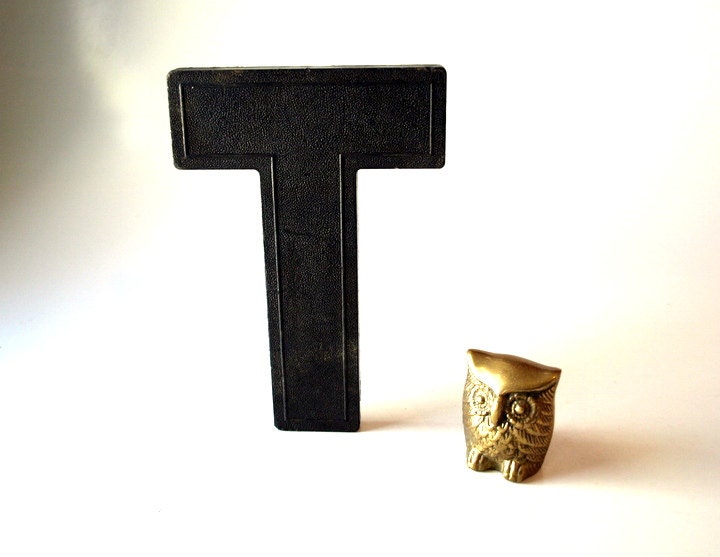 Vintage 50s black 8" Marquee decorating LETTER T mid century modern font