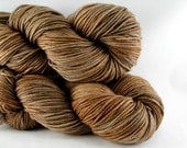 BIOGRAPHY -dyed to order- LUCKY PENNY superwash dk merino wool yarn in peachy browns