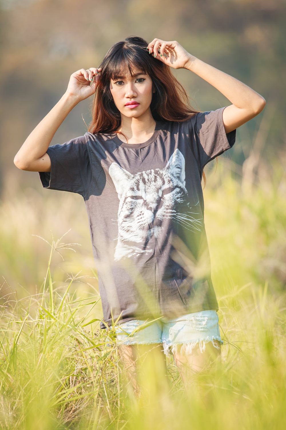 Cat screenprinted on Dark Grey  t-shirt Unisex Tee Short Sleeve Tshirt Size S M L