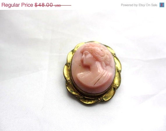Victorian Pink Cameo Brooch Antique Vintage Jewelry