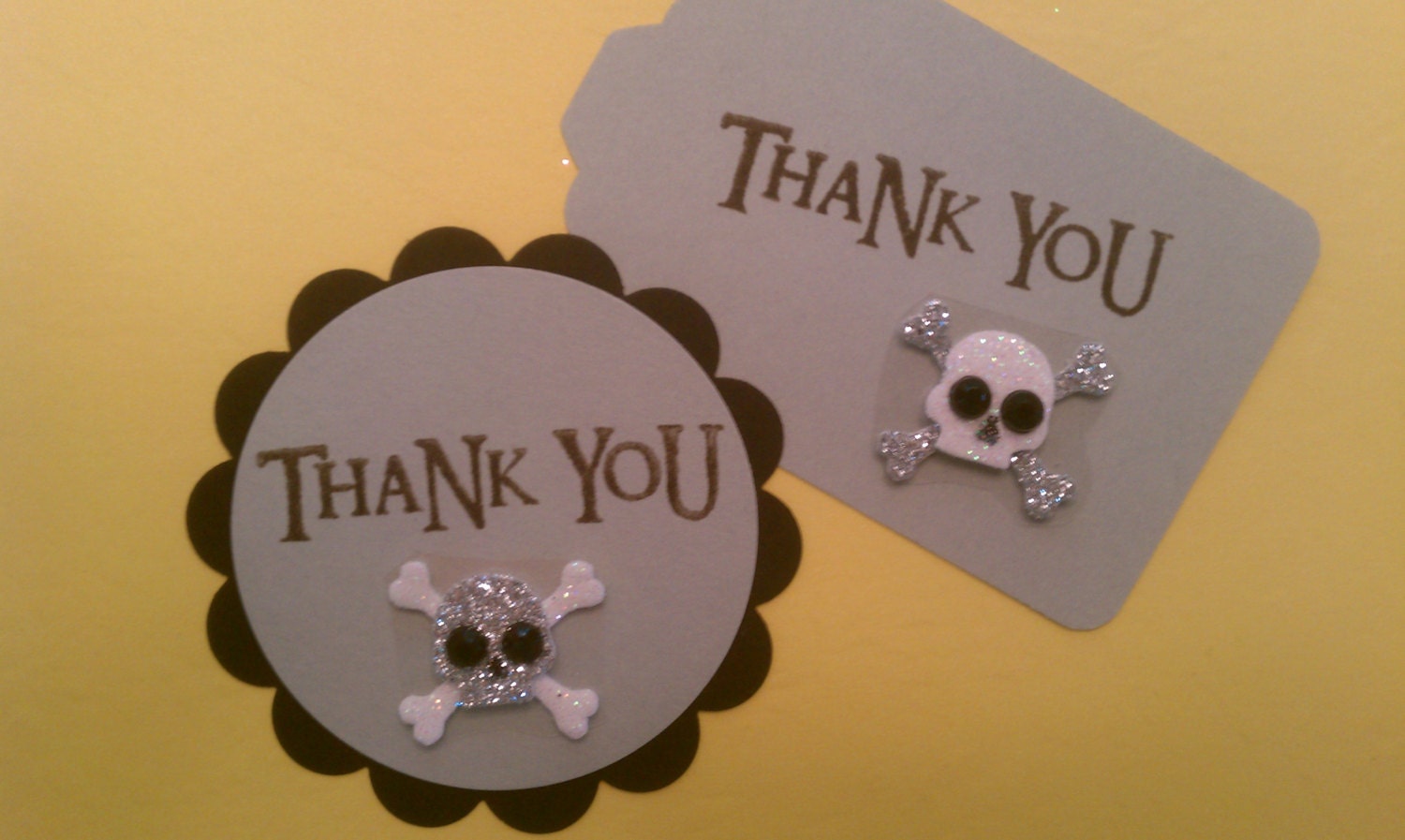 Personalized skull and cross bones party favor / thank you tags - set of 8