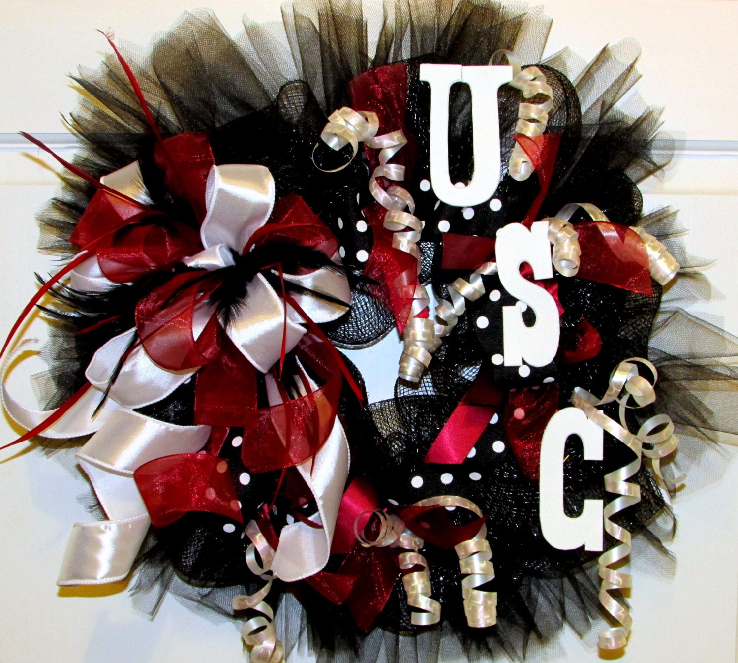 Gamecock wreath-  feathers of garnet & black- deco mesh wreath, black, garnet, white,college gift decor, sports fans, USC