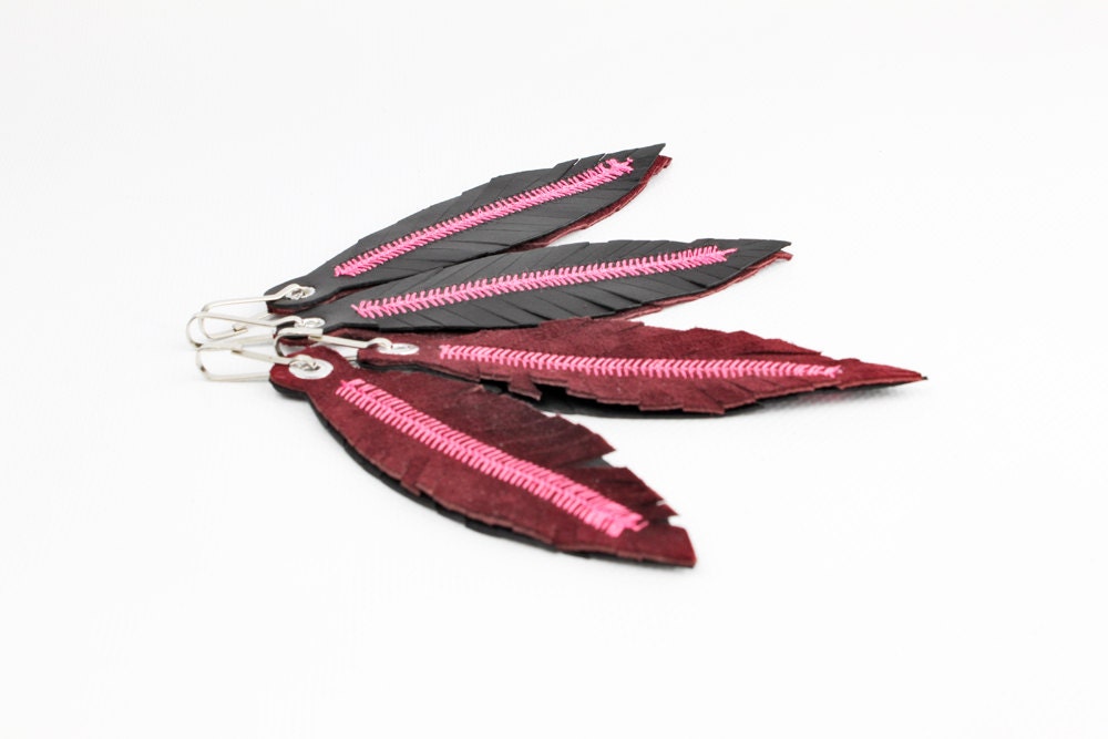 Leather Feather Keychain - Birdbags "Bird Feather" - Burgundy, Black and Neon Pink