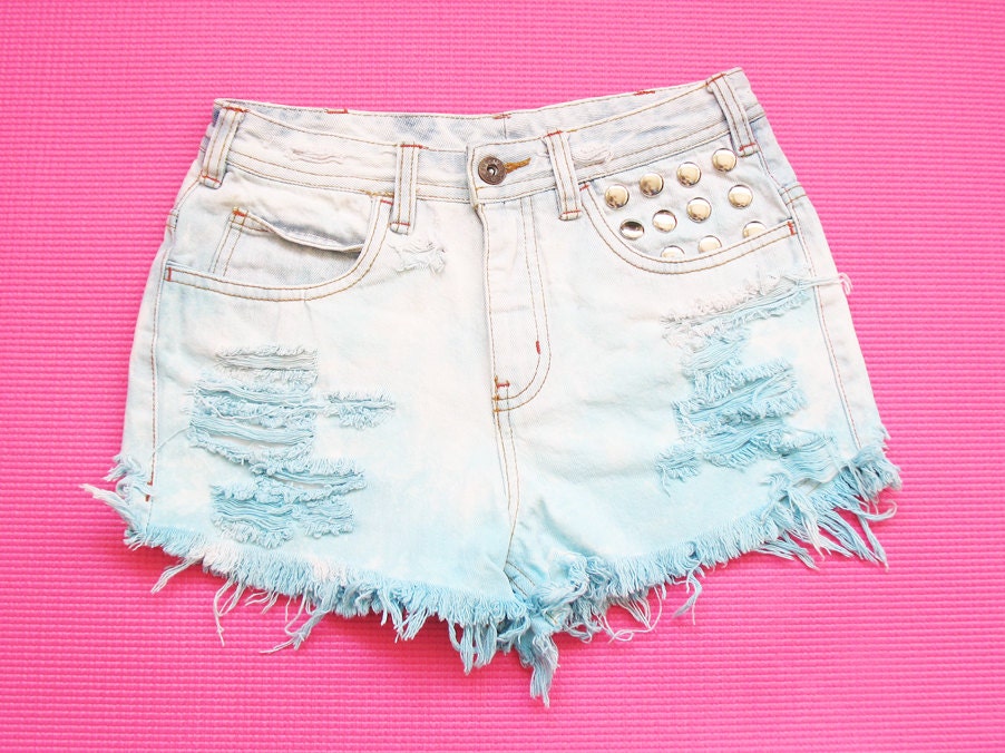 Pastel tie dye medium waist denim shorts S