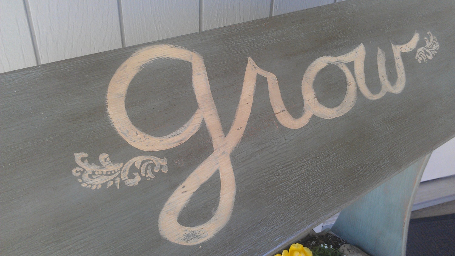 Beautiful "Grow" Planter
