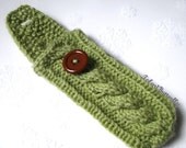 Pax Vaporizer Case, Pax Cover, Inhaler Holder, Inhaler Cozy, Inhaler Case, hand knit in Honeydew / Light Green