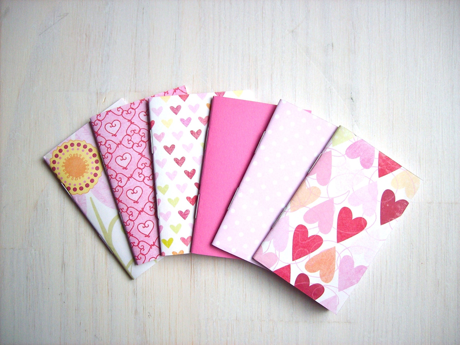 Mother's Day Notebooks: 6 Tiny Journals Set, Hearts, Love, Mom, For Her, Journals, Jotters, Bright, Mini Journals, Small - Set of 6