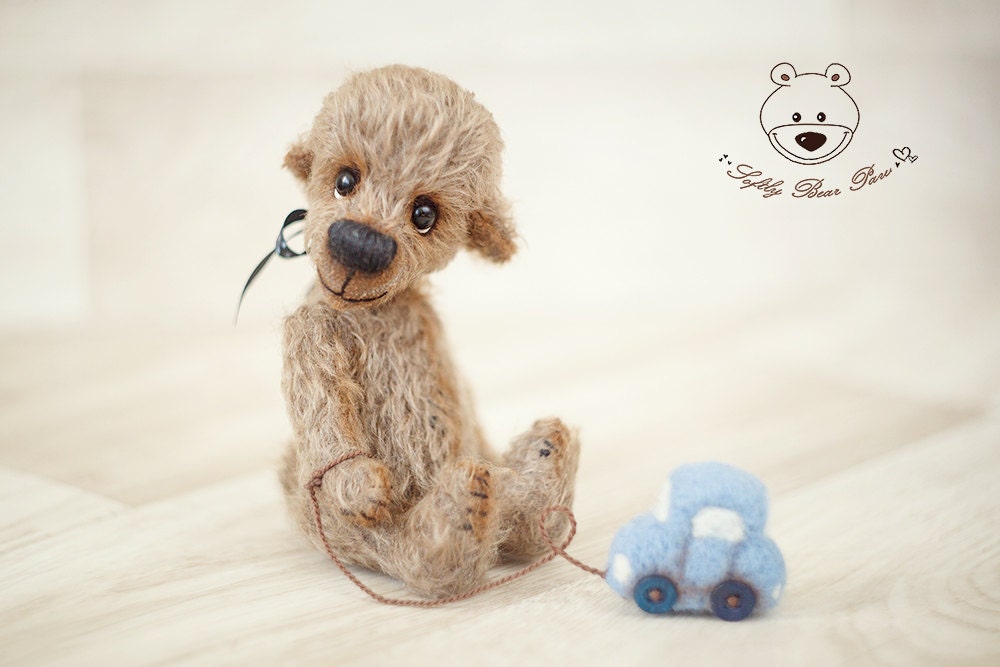 Collectible mohair teddy bear Archie 18cm Artist Bear OOAK