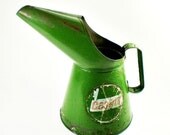 Classic Vintage Castrol Motor Oil Large 2 Litre Can Pourer in Racing Car Green