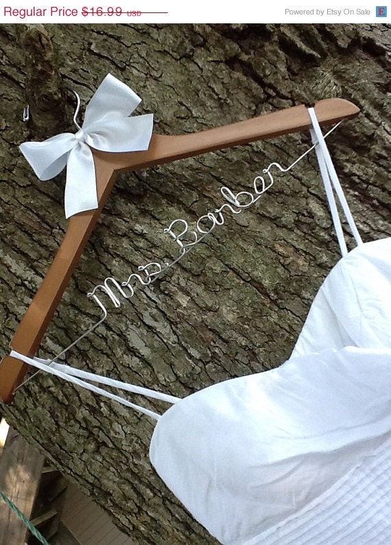 HUGE SALE SALE / personalized custom Bridal hanger/ perfect bridal shower gift , u pick any name , bridal party gift