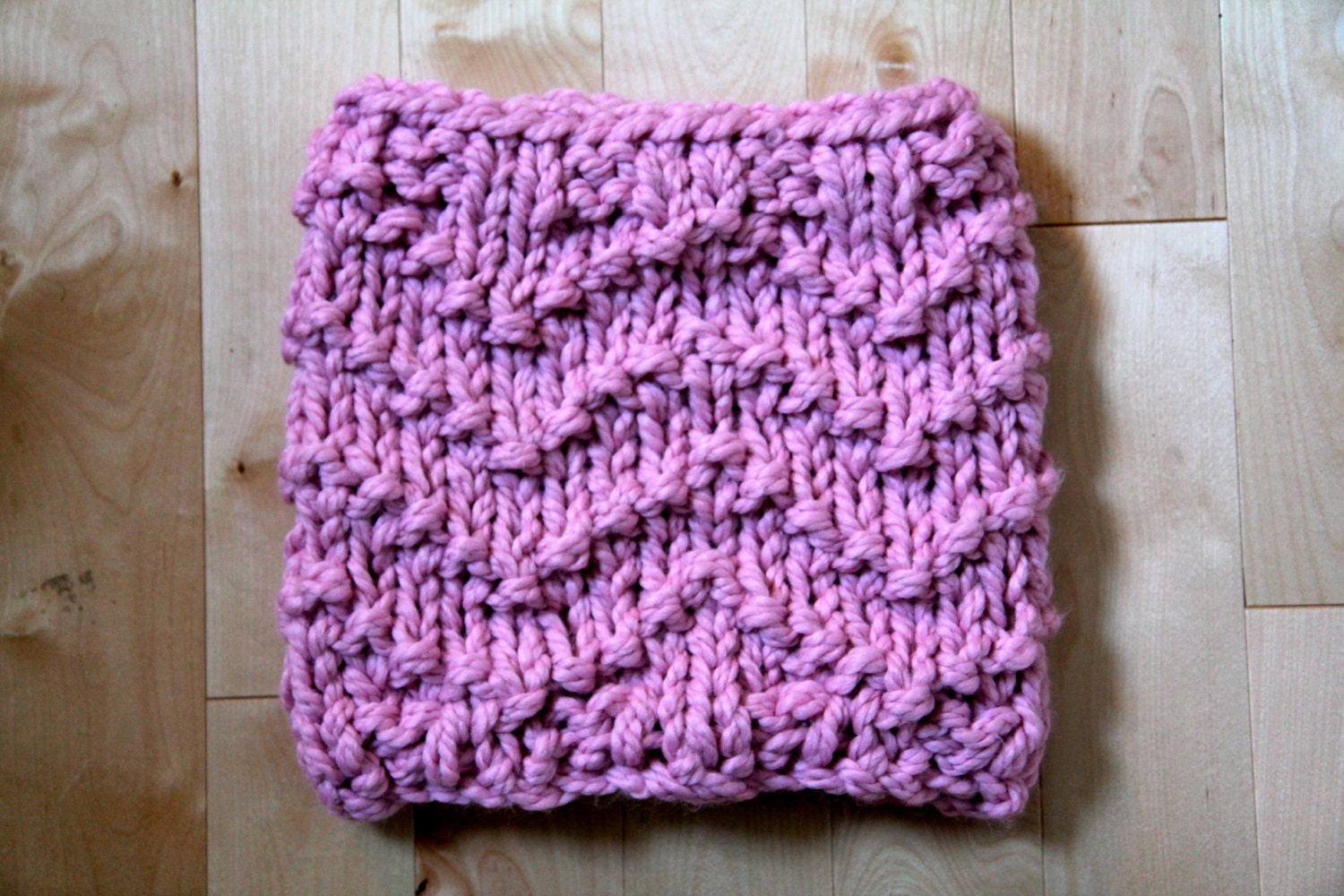 Knit pink chevron neckie cowl