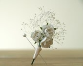 White Wedding Lapel Pin, Natural Boutonniere, Romantic Country Vintage Groomsman Baby's Breath and Rose, Spring Wedding