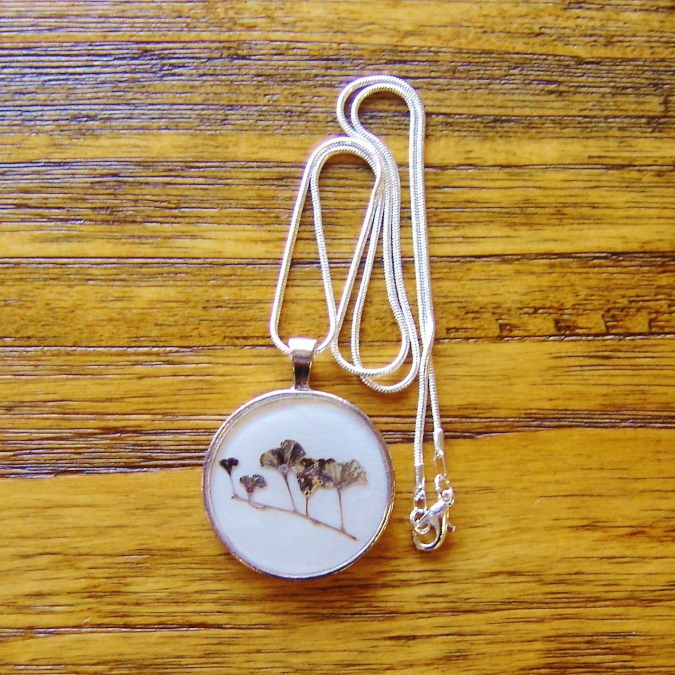 Natural Gray Pressed Flower Jewelry Resin Pendant Necklace 18" Silver Plated Chain.