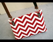 15" macbook pro case with shoulder strap - 100% Merino Wool felt 3mm thick and red chevron