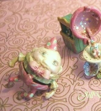 Jill Dianne- Tiny OPENING MECHANICAL toy HUMPTY Dumpty - antique style  - Dollhouse Miniature collectible decor