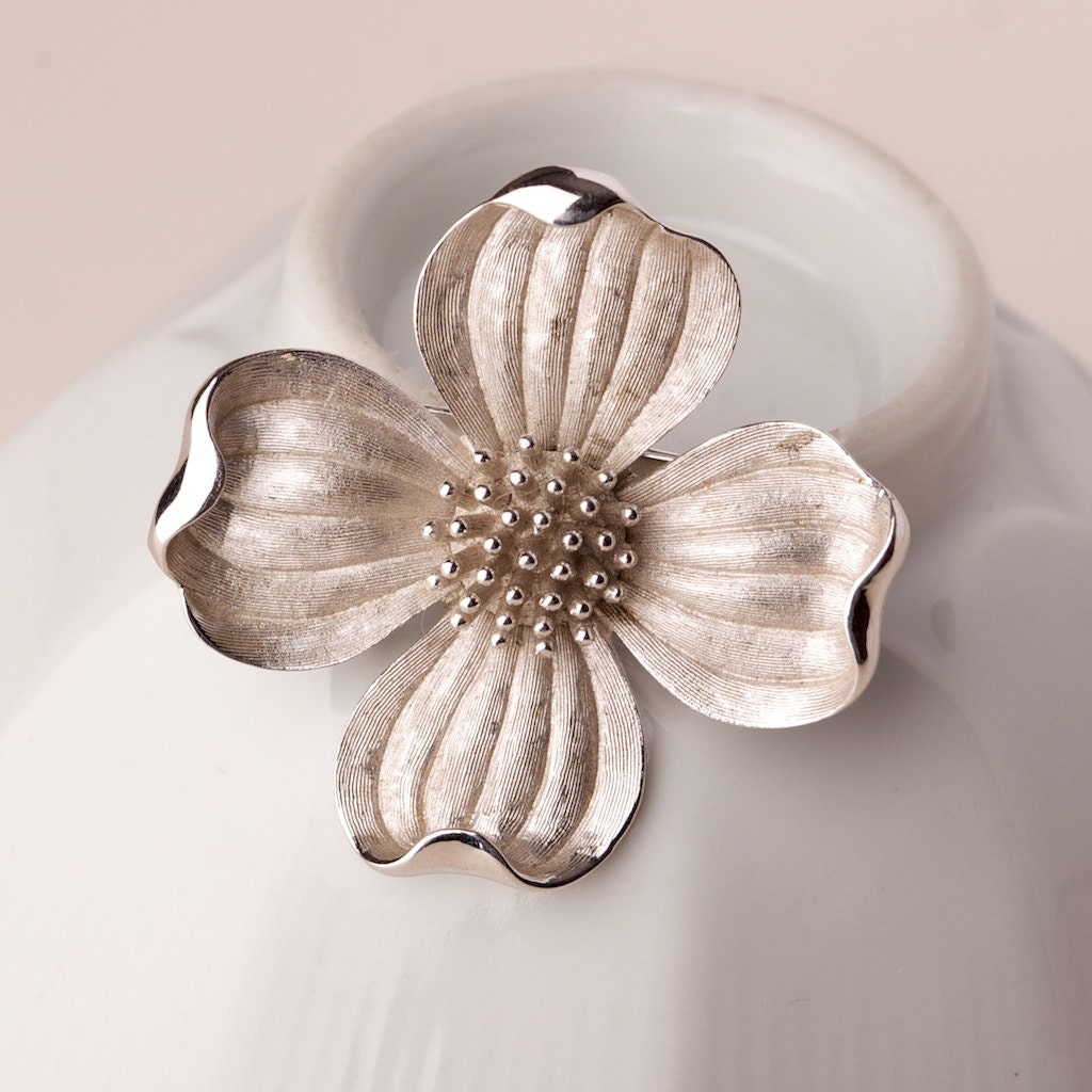 Vintage Trifari Dogwood Flower Silver Tone Brooch