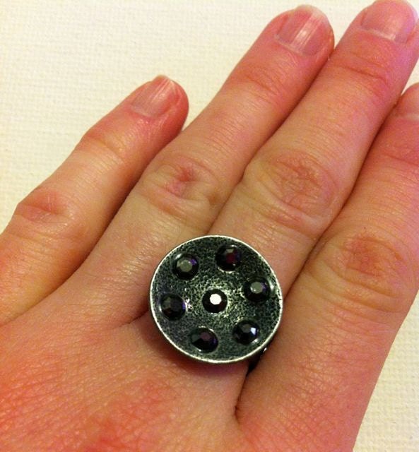 Adjustable Round Grey Ring With Dark Crystals