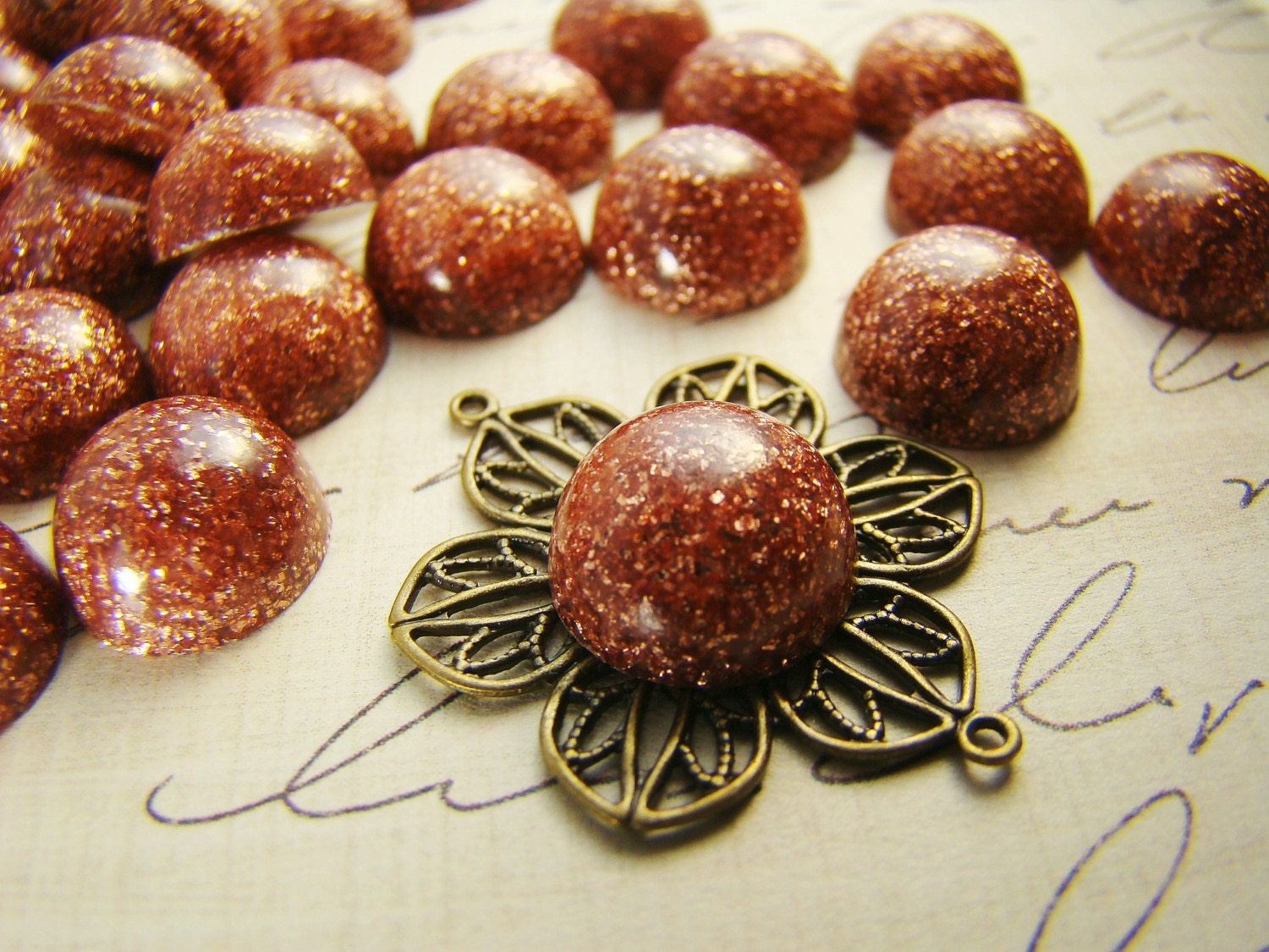 Vintage Brown Copper Glitter Cabochons 11mm Round Lucite (6)