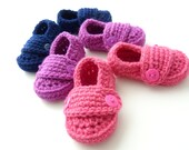 Any Color--Crochet baby shoes--Button Loafers--Baby booties--Boy or Girl- 0-3 months, 3-6 months, 6-9 months