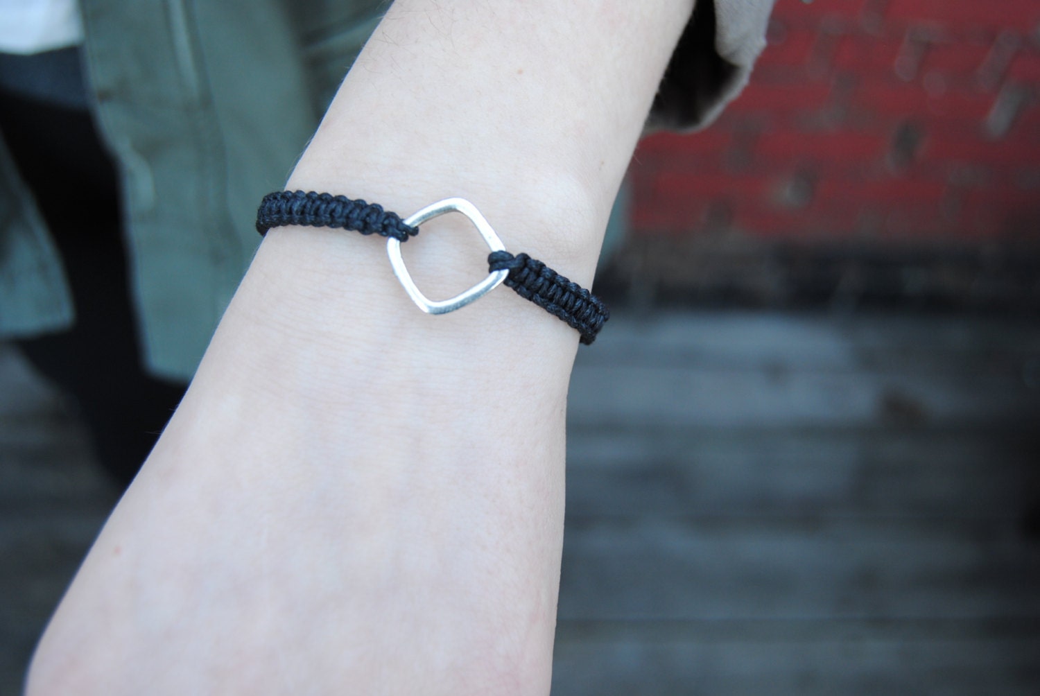 hemp diamond bracelet//black or beige