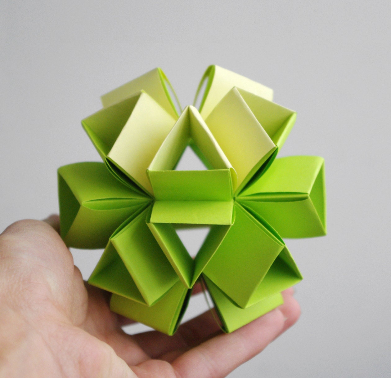 Gift set: Paper ball and box  - Spring in my heart