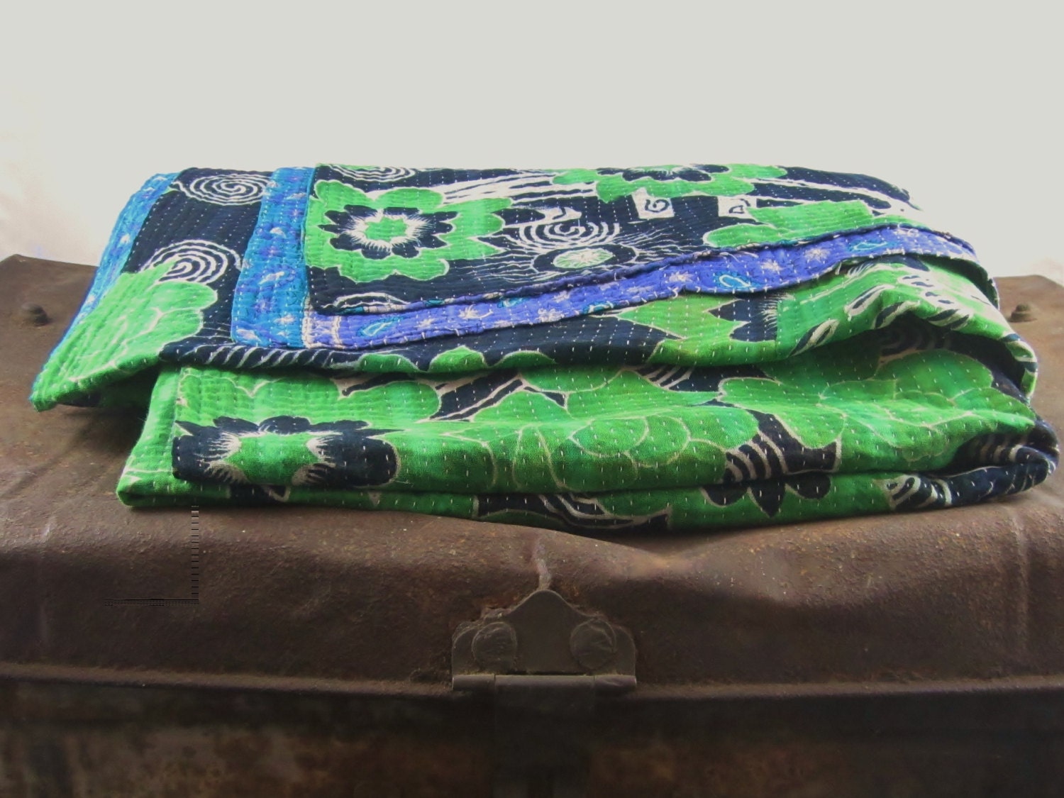 VINTAGE KANTHA QUILT Indian cotton handstitched throw blanket