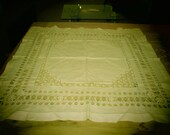 Linen square tablecloth with lace corners
