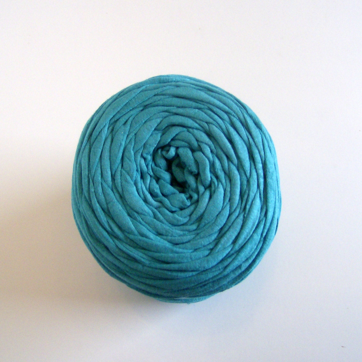 Lion Brand Zpagetti T-Shirt Yarn Turquoise Green Blue Print Bulky Repurposed Yarn