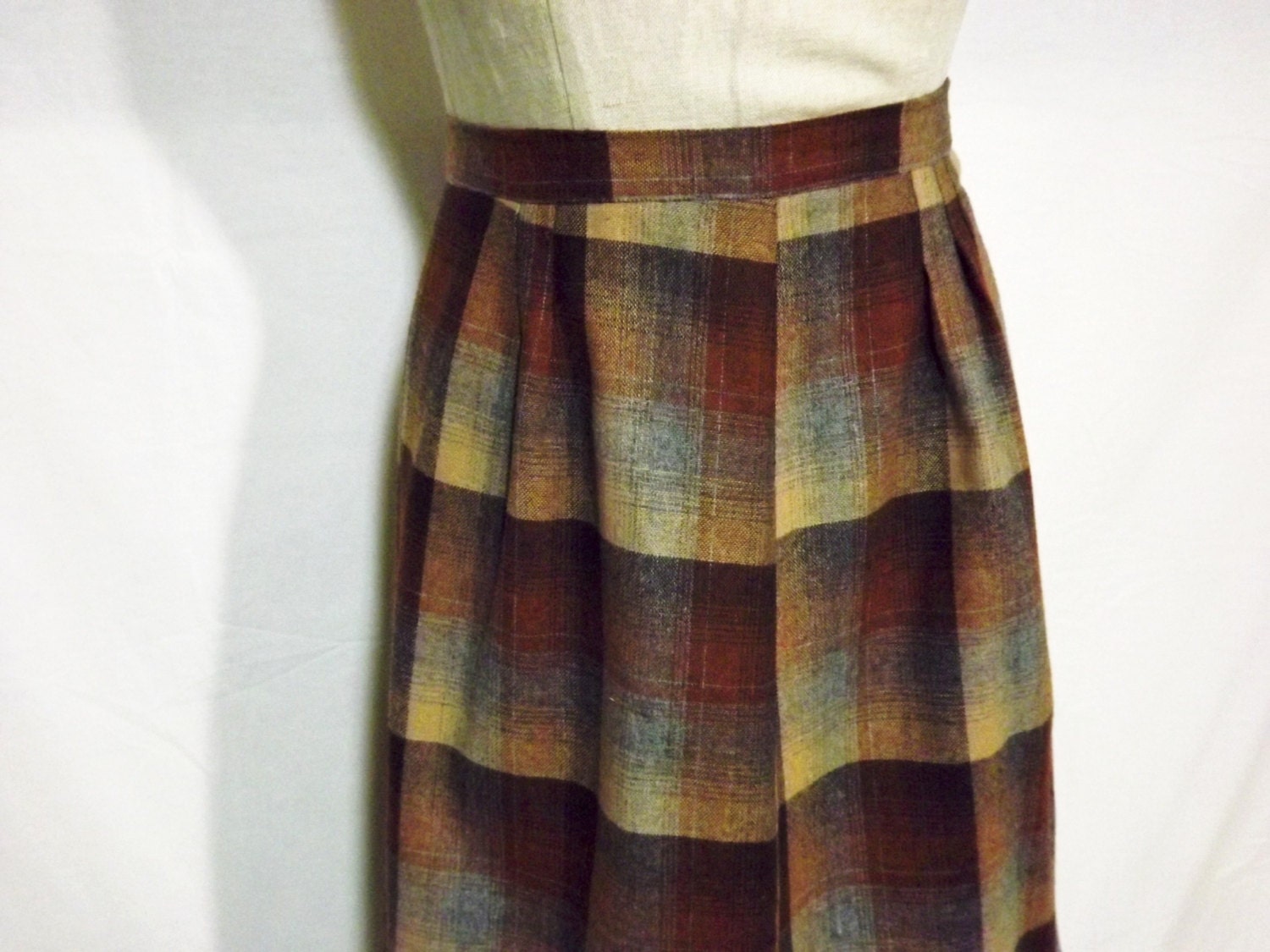 VTG Plaid High-Waisted Sk...