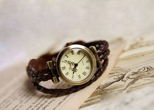 Leather Bracelet  Watch 2 colors available  pw039